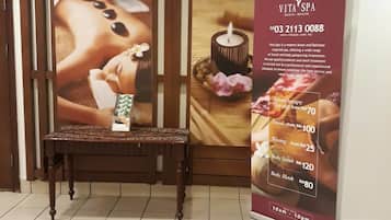 Massagens com pedras quentes, massagens musculares profundas