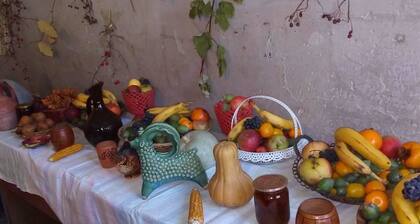 Lia Jamdelianis Guest House