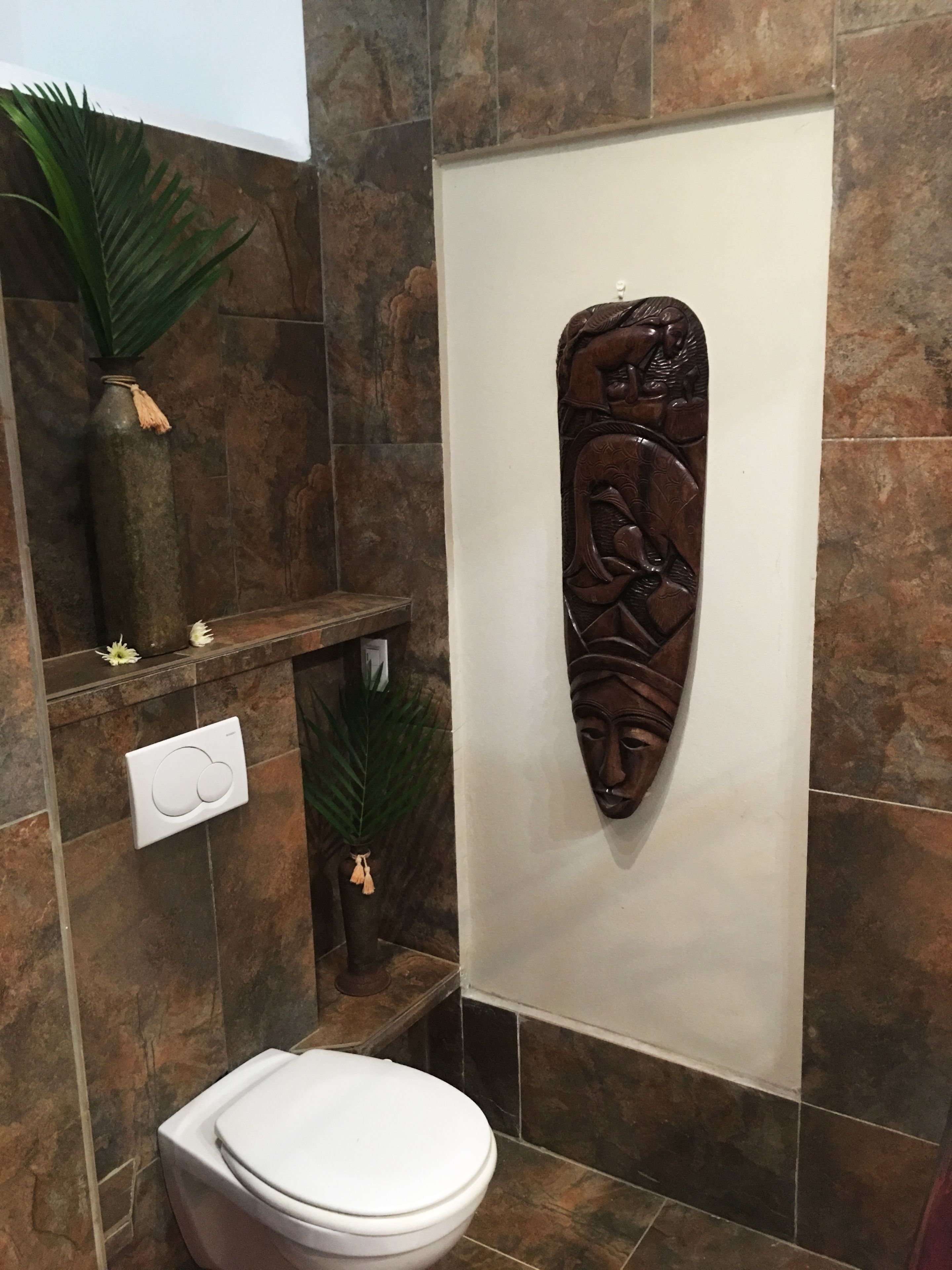 family suite, multiple beds, non smoking, garden view | bathroom | shower, free toiletries, towels, soap