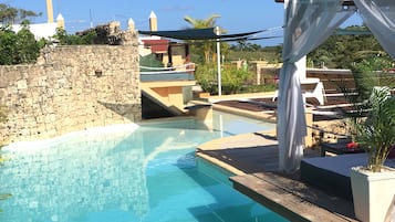 Piscina externa