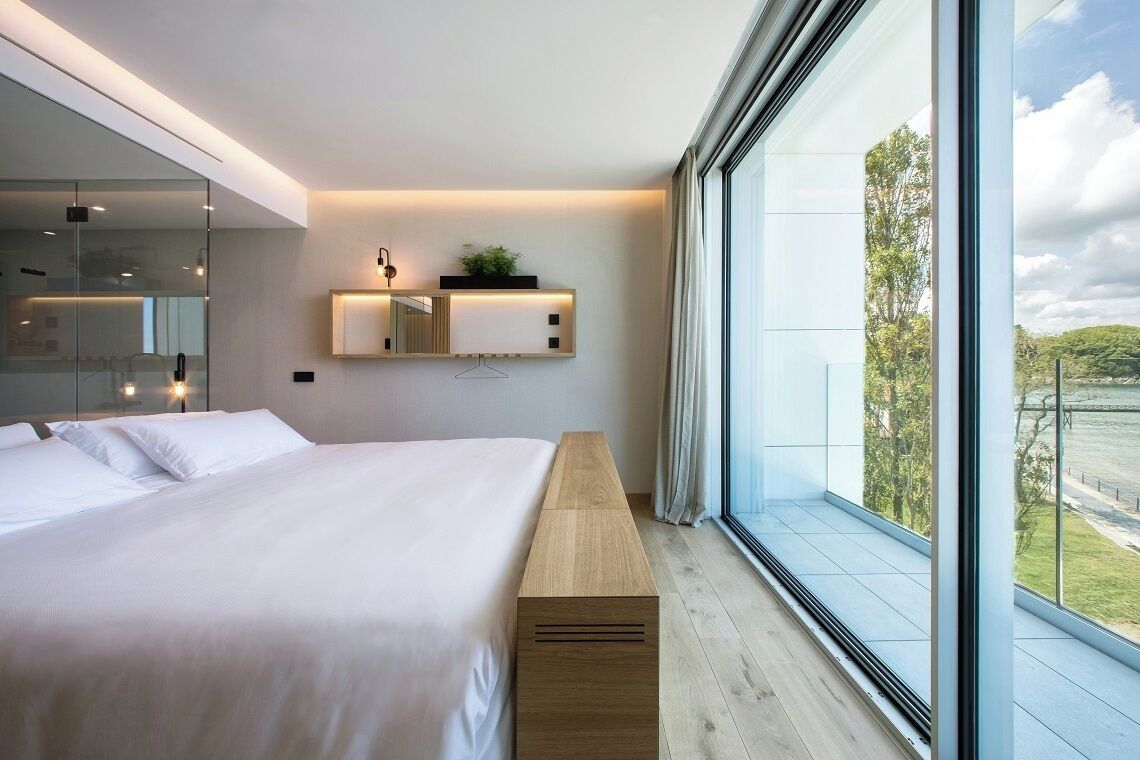 junior suite | hypo-allergenic bedding, minibar, in-room safe, soundproofing