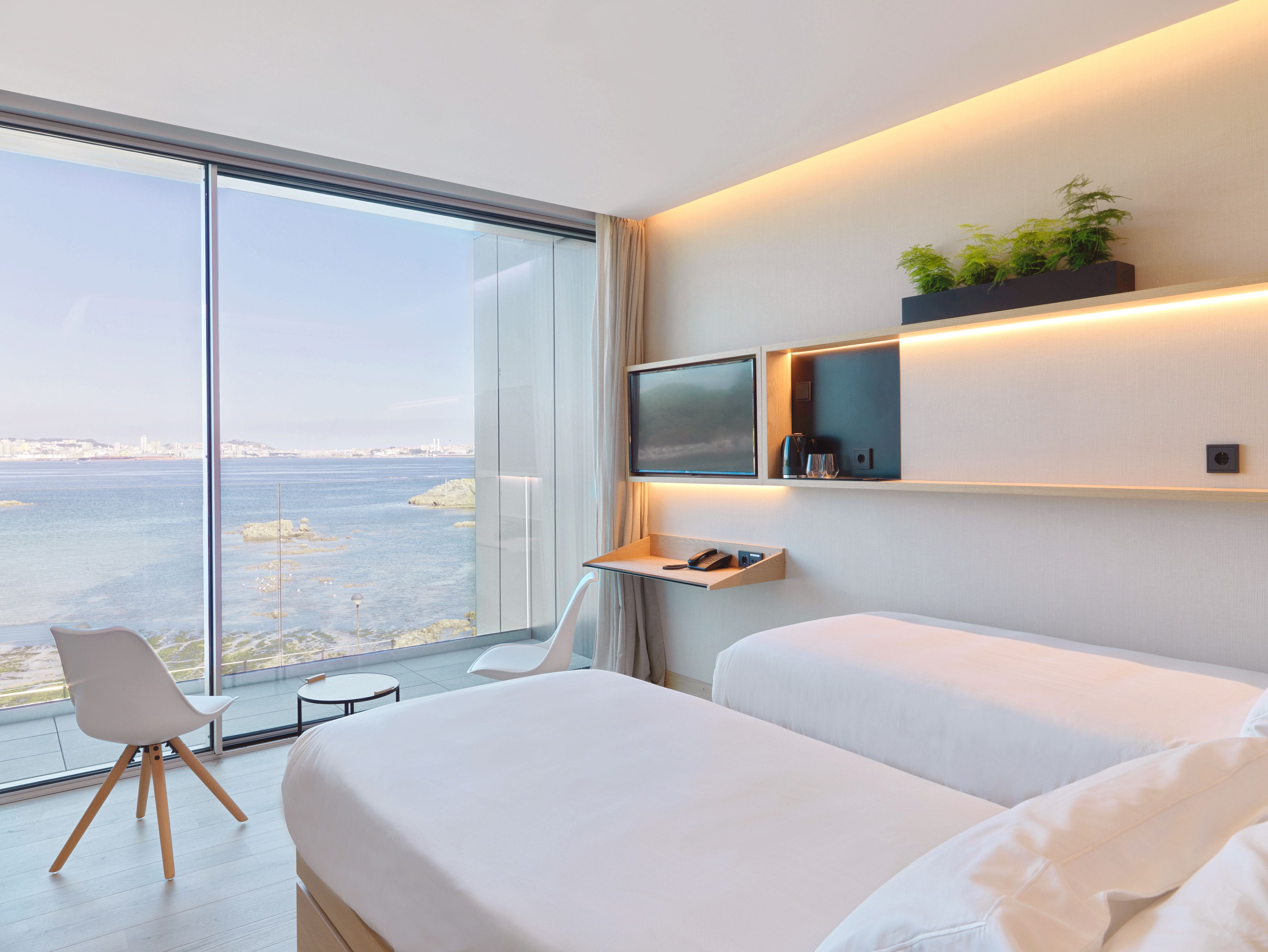 superior twin room | hypo-allergenic bedding, minibar, in-room safe, soundproofing