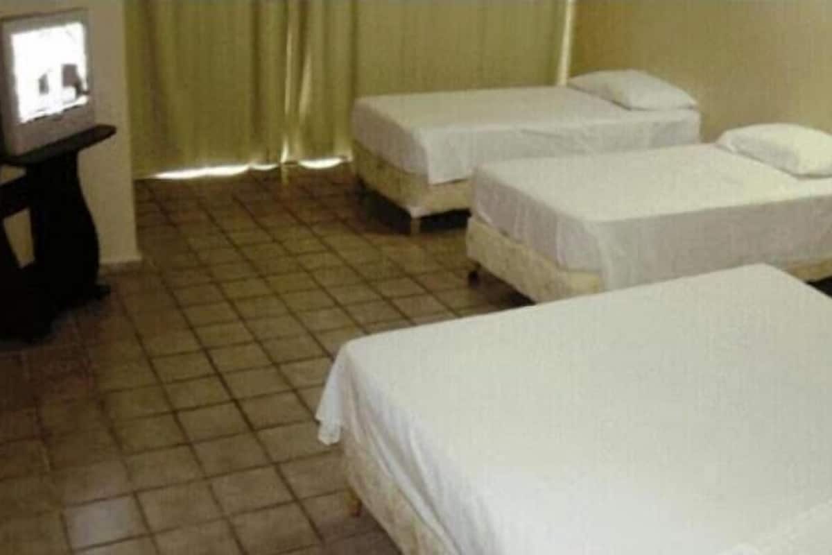 Standard Room, Multiple Beds | WiFi (free), bed sheets