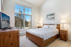 3 habitaciones, tabla de planchar con plancha y wifi gratis 