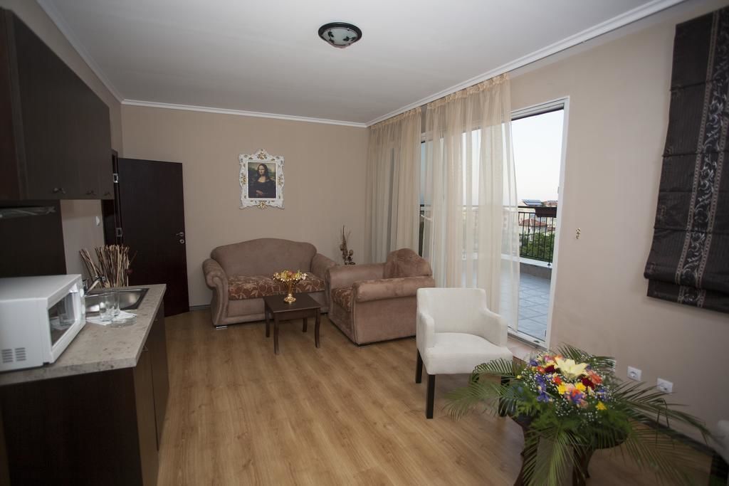 Panoramic Apartment, 1 Bedroom, Balcony, Sea View | Private kitchenette | Fridge, microwave, stovetop, electric kettle