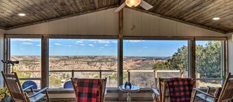 Charming Texas Home w/ Stunning Canyon Views!