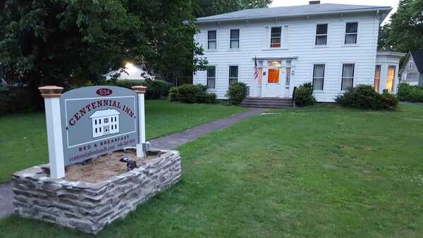 Centennial Inn Bed & Breakfast - Ohio