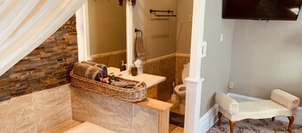 Centennial Inn Bed & Breakfast