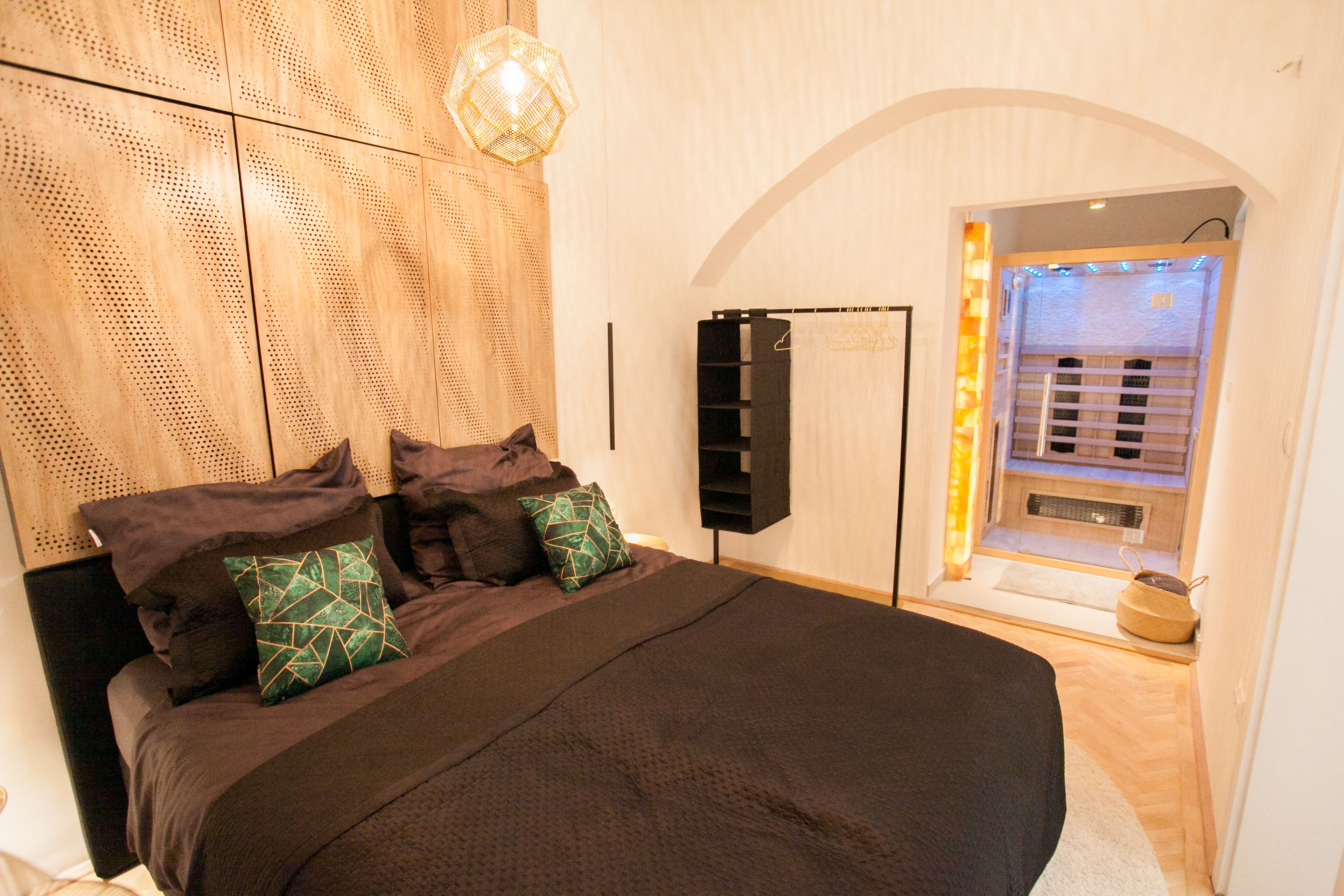 1 bedroom, iron/ironing board, free WiFi, bed sheets