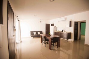 Interior - Comoda y excepcional ubicacion de Nuestro Departamento (playa del carmen)