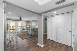 Interior - Beachside Destin 2BR w/ Free Beach Service (Destin)