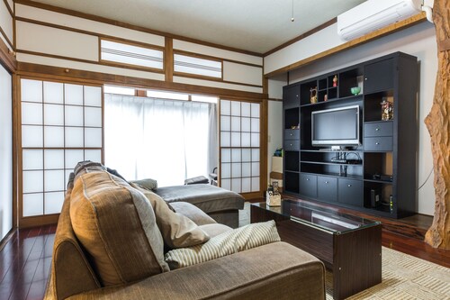 Samurai House | Classic 4BR Family Home near Shinjuku