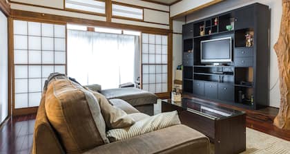 Samurai House | Classic 4BR Family Home near Shinjuku