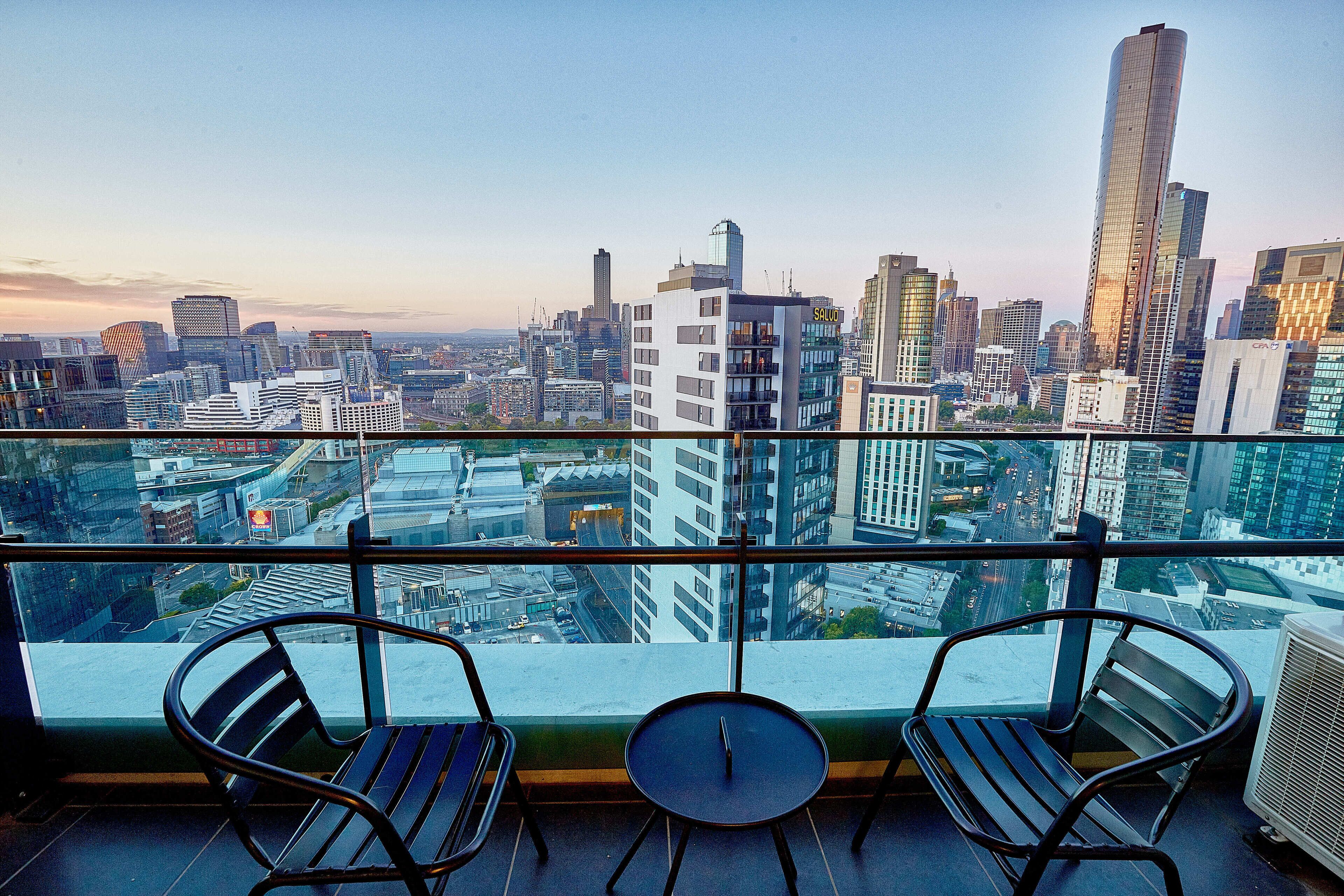 Exclusive Stays - MainPoint — image 10