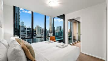 3 bedrooms, iron/ironing board, free WiFi, bed sheets