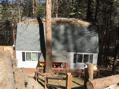 Sequoia National Forrest CabinG sleeps 16