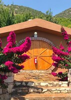 Classic Double Room, 1 Bedroom, Non Smoking, City View | Egyptian cotton sheets, premium bedding, individually decorated