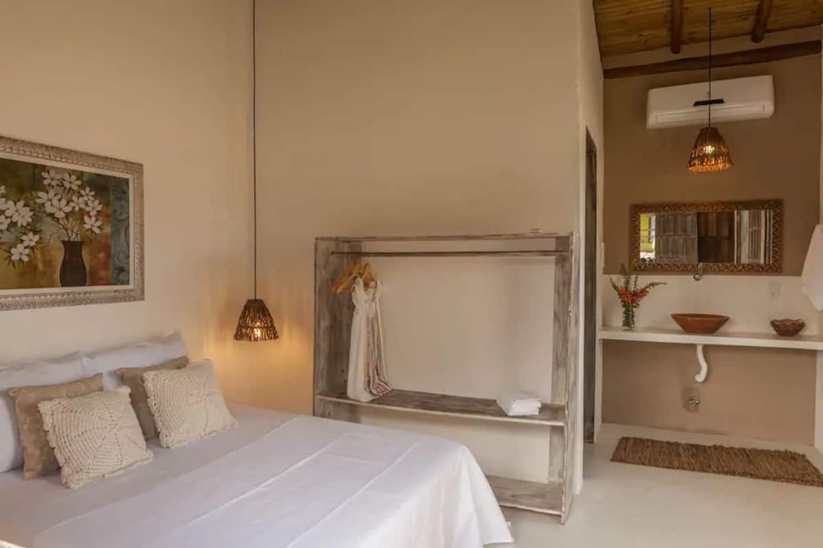 Suite, Garden View | Minibar, free WiFi