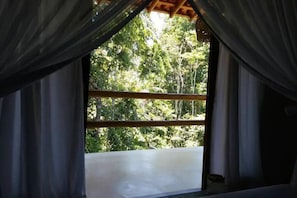 Suíte, sacada | Vista do quarto