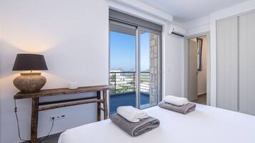 4 slaapkamers, een bureau, een strijkplank/strijkijzer, gratis wifi