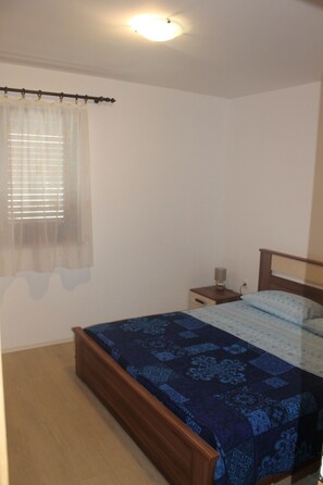 2 bedrooms