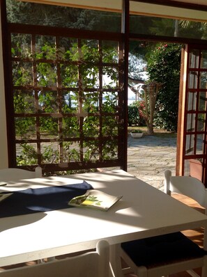 Dining - Alla Ghigliotta holiday home (Viverone)