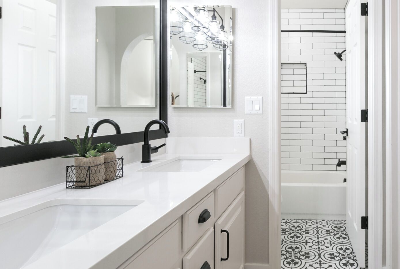 Bathtub, hair dryer, towels