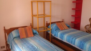 3 Schlafzimmer, Bügeleisen/Bügelbrett, Bettwäsche