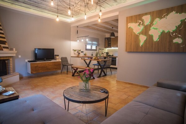 Télévision, cheminée