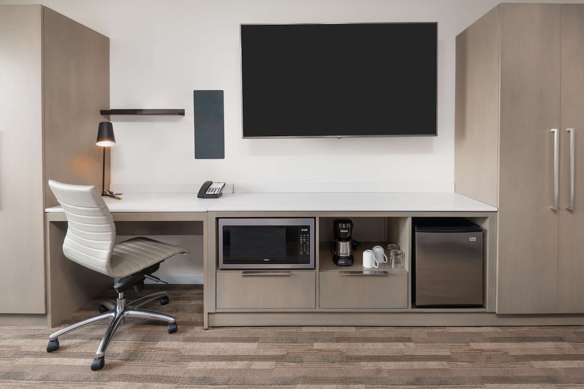 premium bedding, in-room safe, desk, laptop workspace