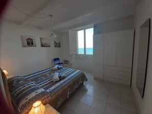 4 camere, ferro/asse da stiro, lenzuola