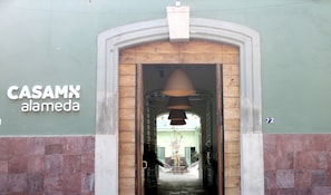 Exterior detail - Private room in the heart of the city, Reforma breakfast included (Guerrero)