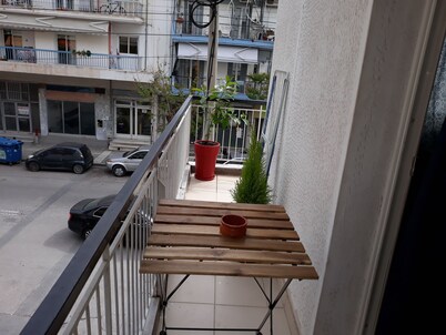 Romantically allured studio next to the center