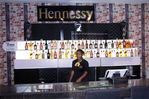 Bar (on property) - KINGS PALACE HOTEL & LOUNGE (Ipaja)