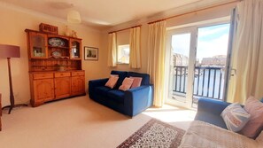 TV, DVD player - Three floor townhouse Next to the Water For Families and Friends with 3 bedroom  (Eastbourne)
