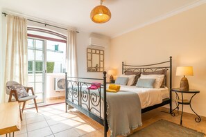 1 bedroom, premium bedding, iron/ironing board, travel crib - LV Premier Troia TR1- AC, Comfort, Pool, Seaside (Península de Tróia)