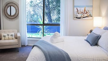 3 Schlafzimmer, Schreibtisch, schallisolierte Zimmer