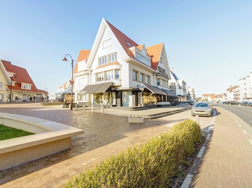 Grose nach Süden ausgerichtete Appartement in der Nähe des Strandes von De Haan 