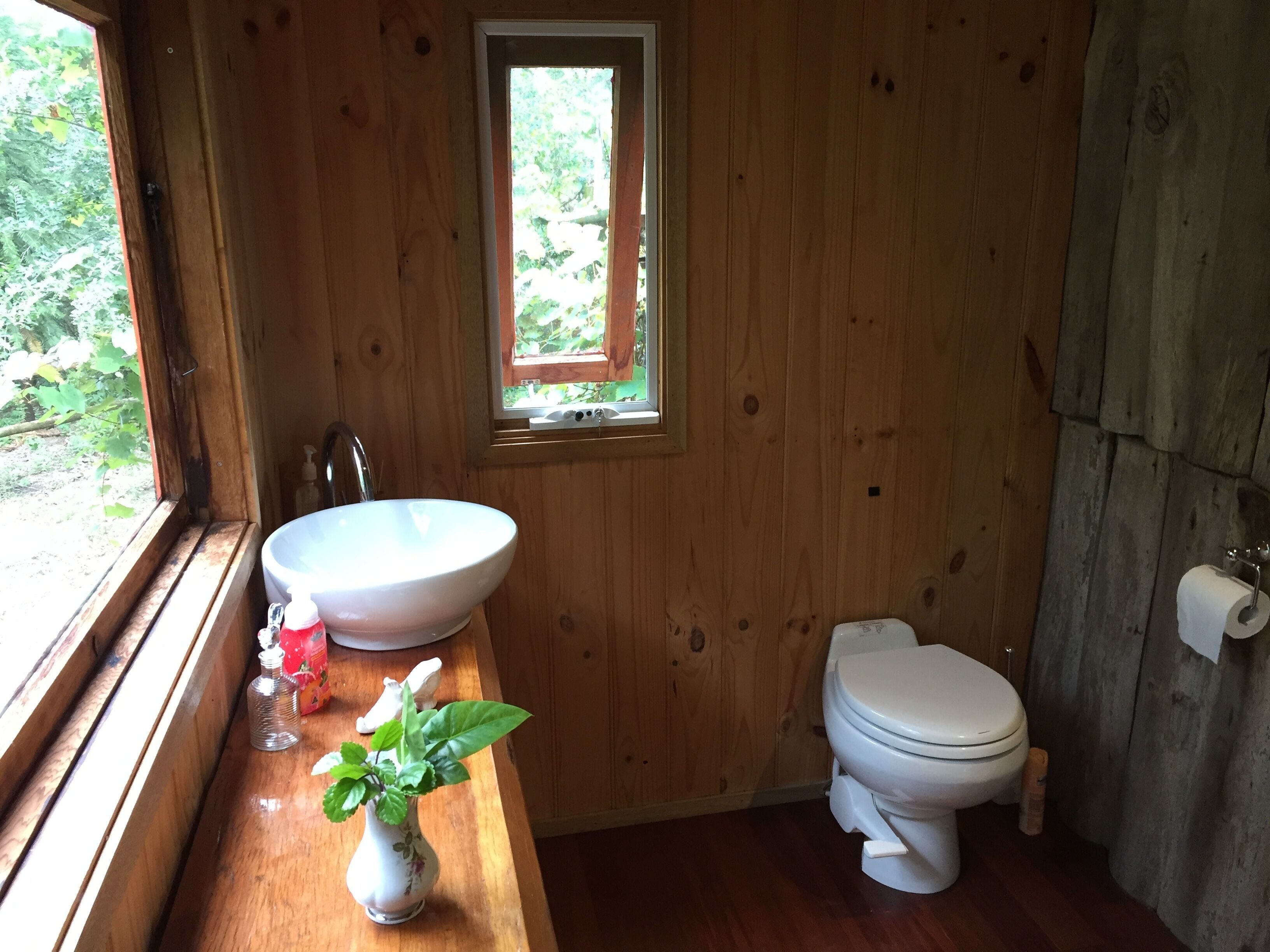 The Lodge - A Rustic Weekender in the Heart of Historic Wollombi — image 7