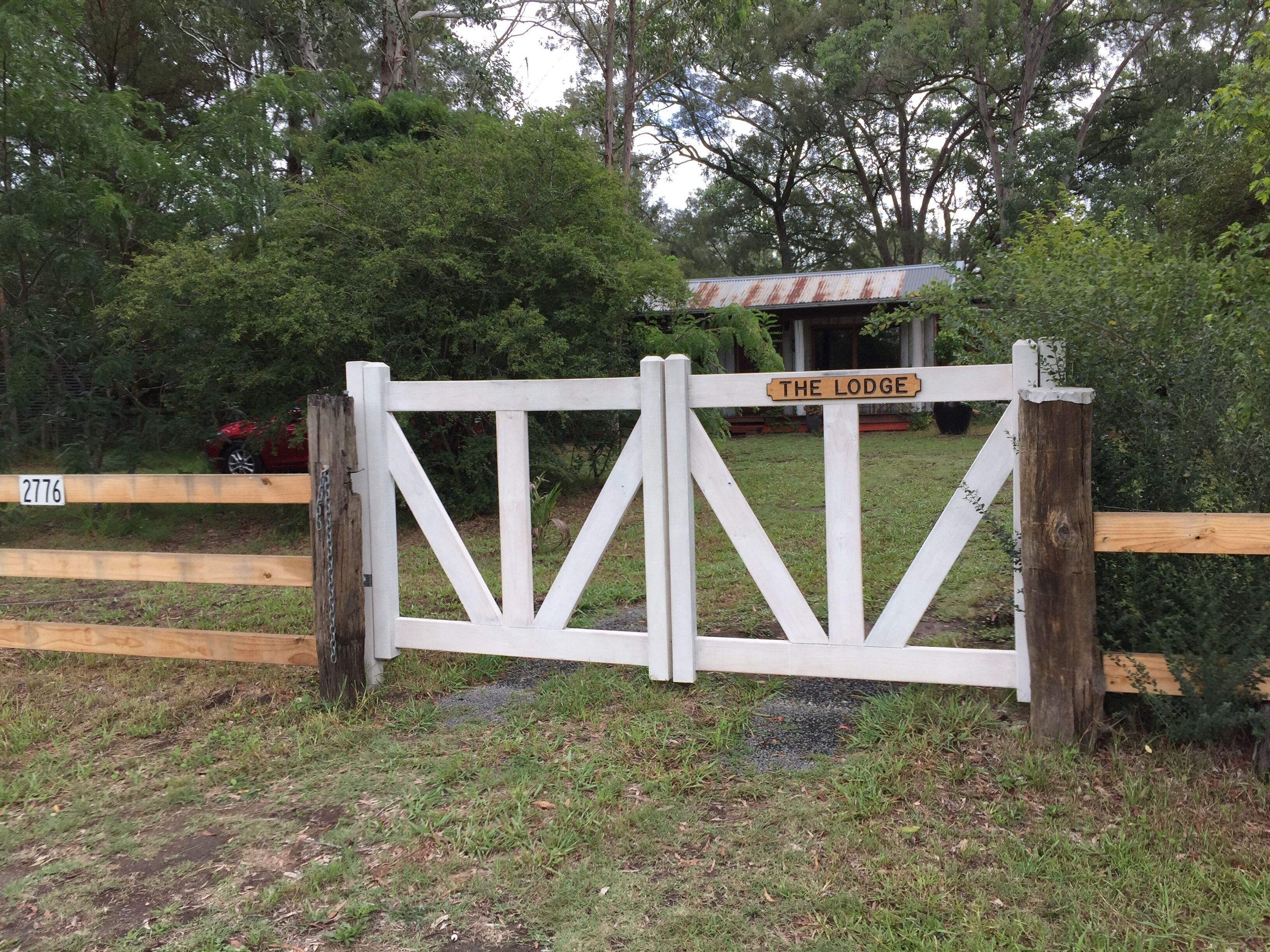 The Lodge - A Rustic Weekender in the Heart of Historic Wollombi — image 11