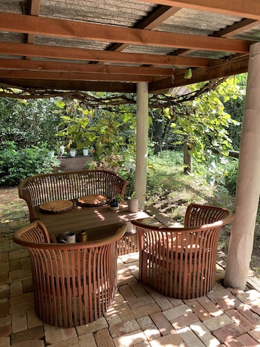 The Lodge - A Rustic Weekender in the Heart of Historic Wollombi