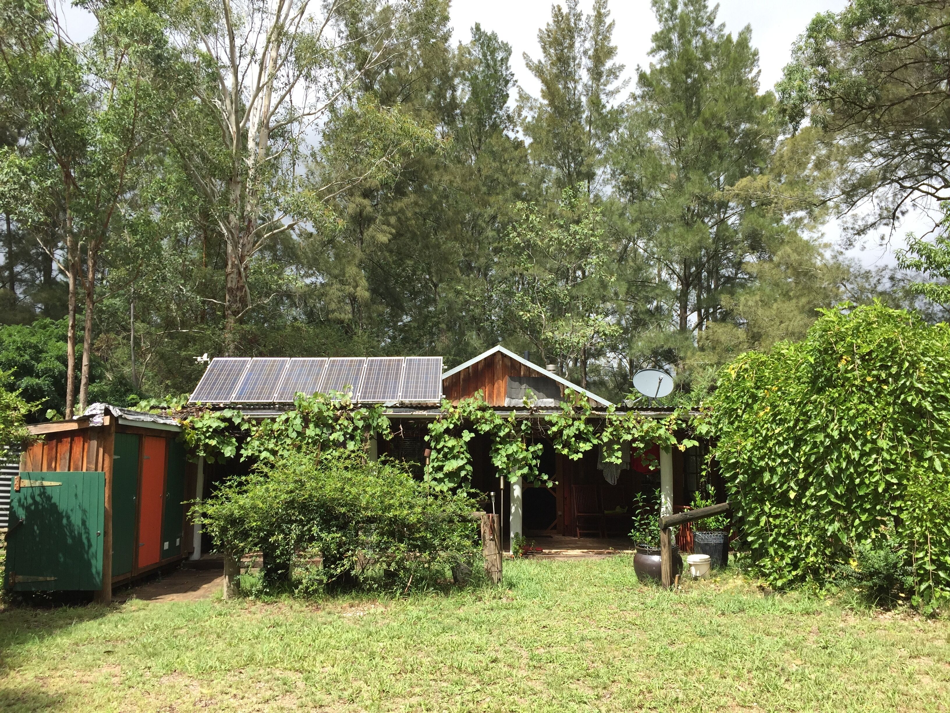 The Lodge - A Rustic Weekender in the Heart of Historic Wollombi — image 2