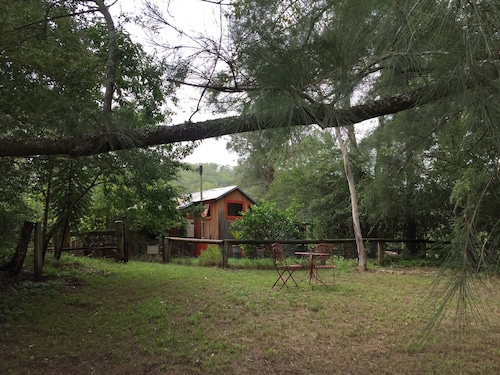 The Lodge - A Rustic Weekender in the Heart of Historic Wollombi