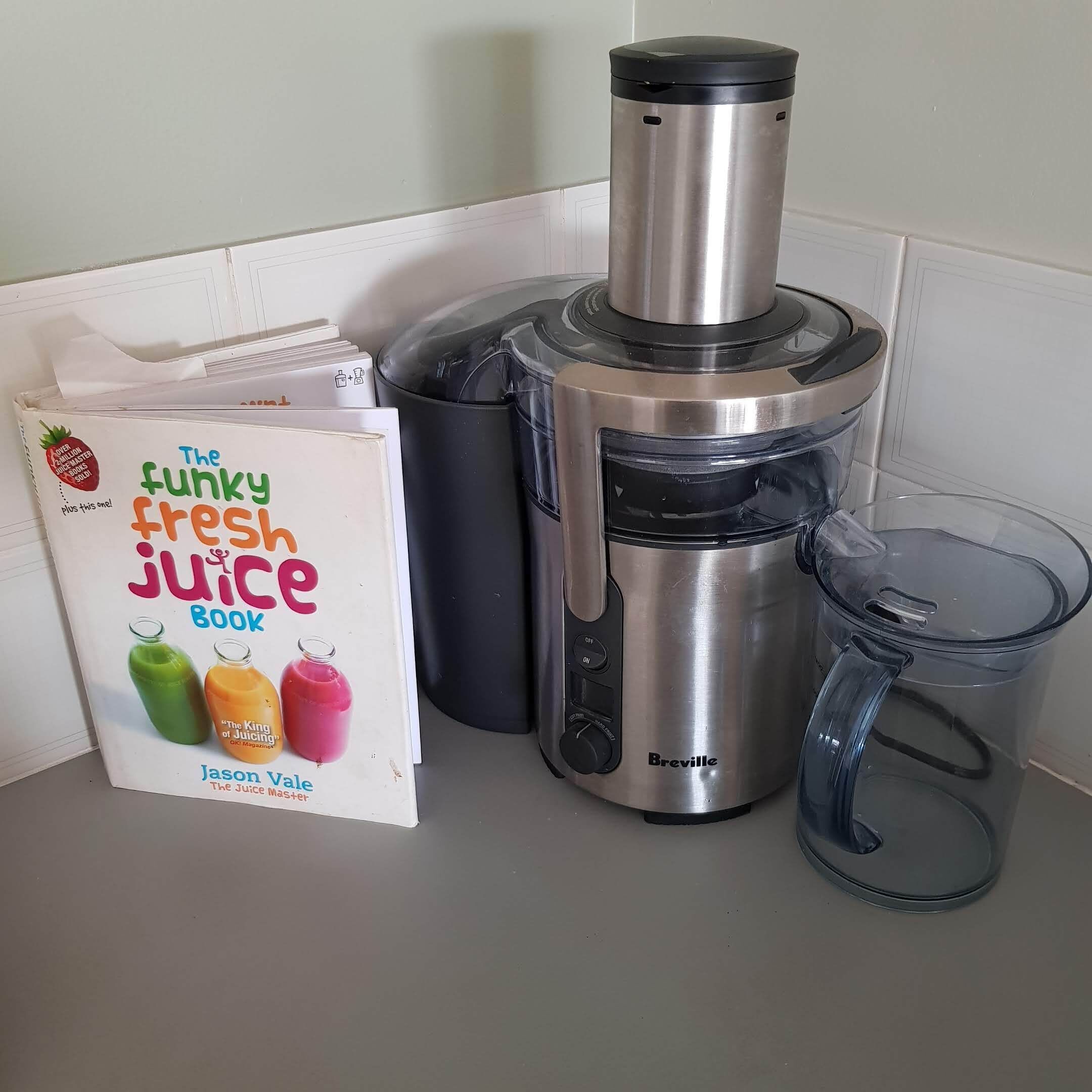 Morgan on the River Murray  with awesome river and scrub views — image 13