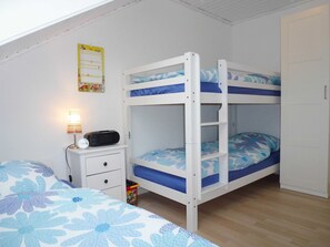 2 Schlafzimmer, Reisekinderbett, WLAN