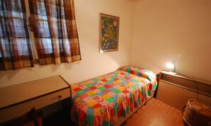 3 camere