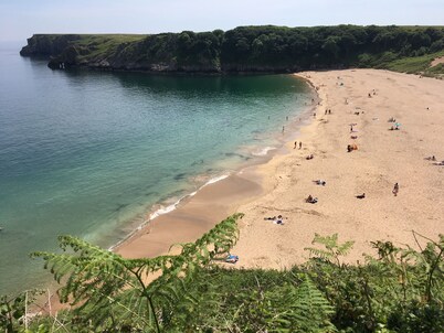 Bwthyn Graig, Llanrhian, Pembrokeshire. Short walk to Porthgain & Beach