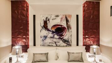 1 chambre, coffres-forts dans les chambres, fer et planche Ă repasser