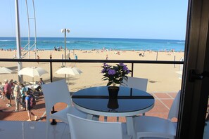 Na praia