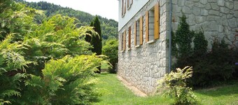 quiet house in the countryside